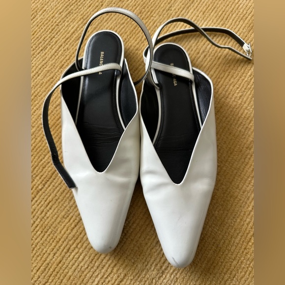 Authentic Balenciaga Round Strappy Ballet Flats - Picture 2 of 5